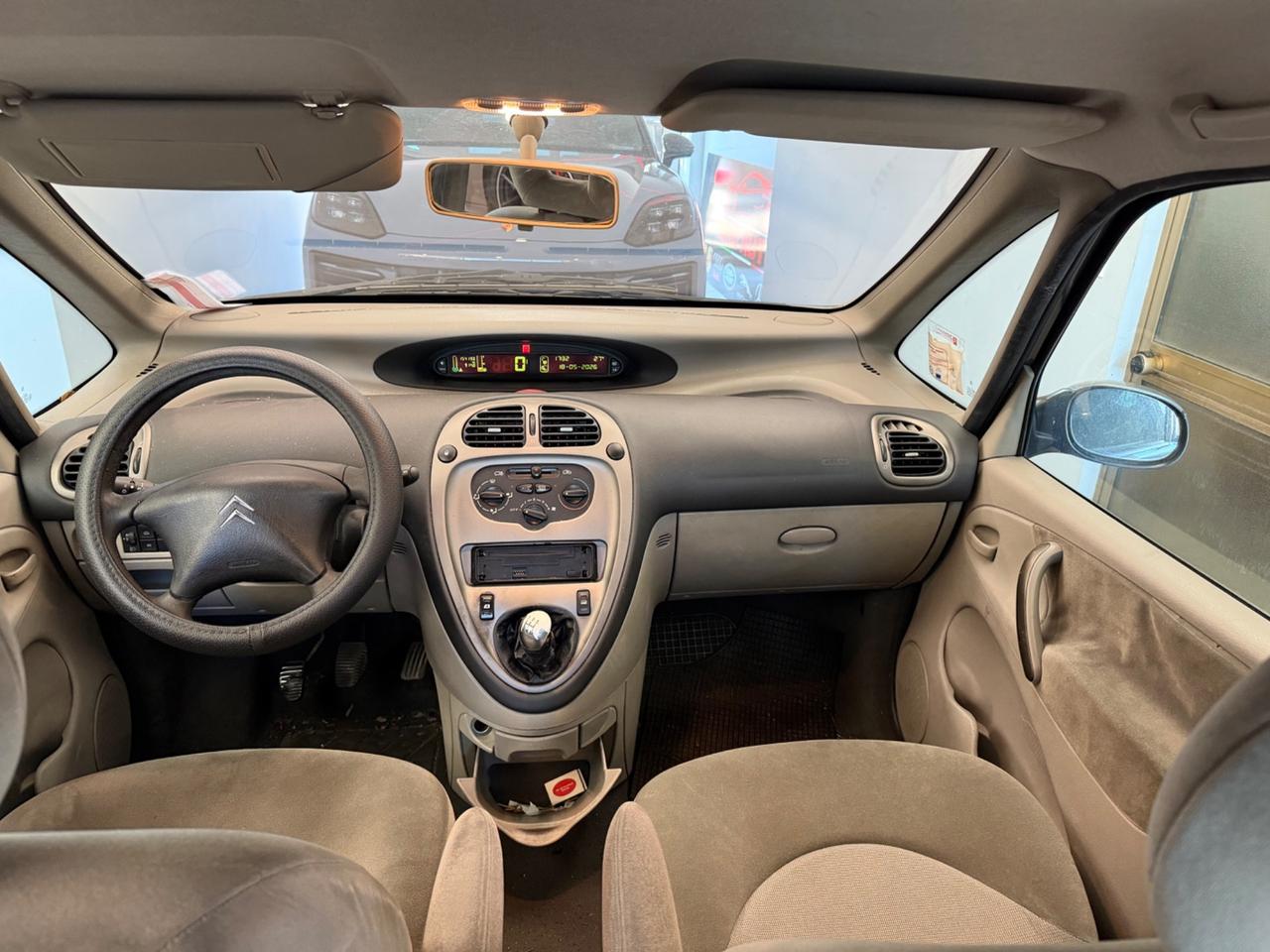 CITROEN Xsara (1997) Xsara Picasso 1.6 Chrono (70 kw)