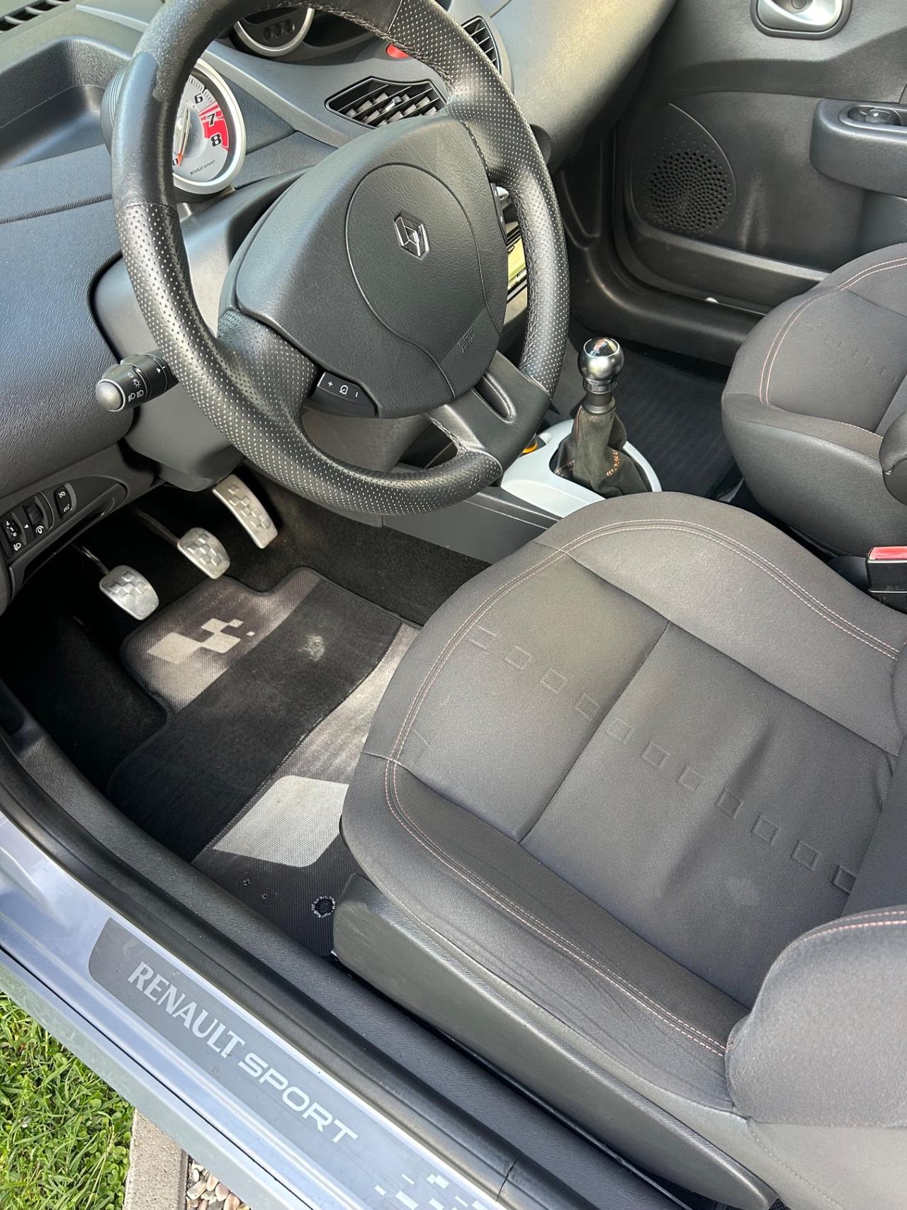Renault Twingo 1.6 16V RS CUP
