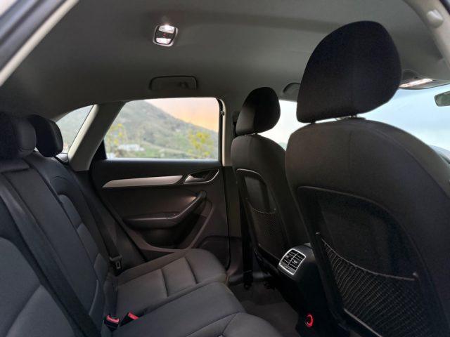 AUDI Q3 2.0 TDI 150 CV Business