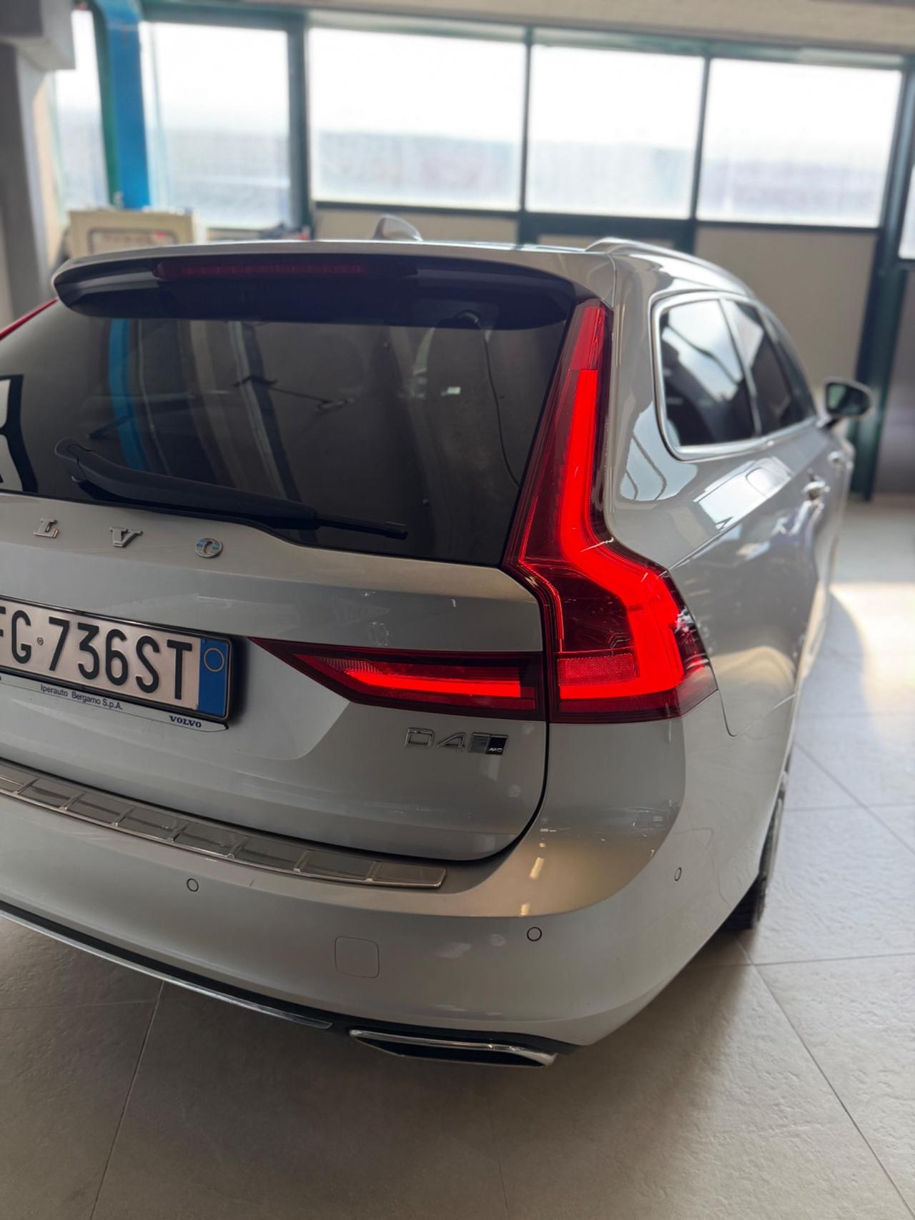 Volvo V90 D4 EU6B INSCRIPTION KMCERT GARANZ