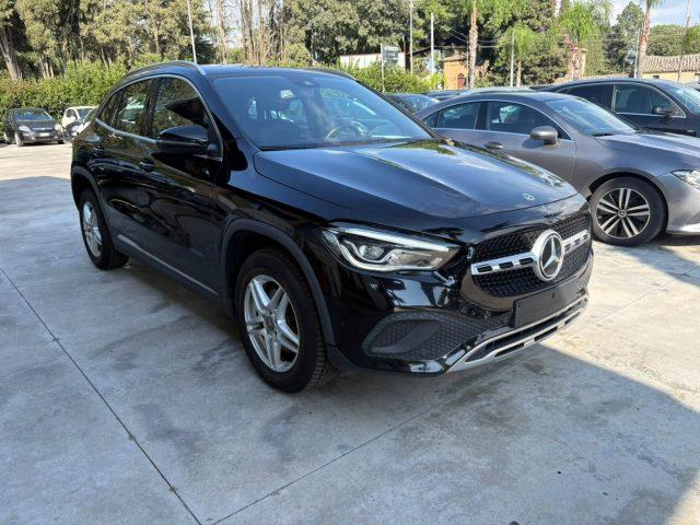 MERCEDES-BENZ GLA 220 d Automatic Sport