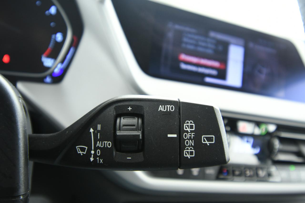 BMW 116d Business Advantage auto APPLE CARPLAY+NEOPATENTATI