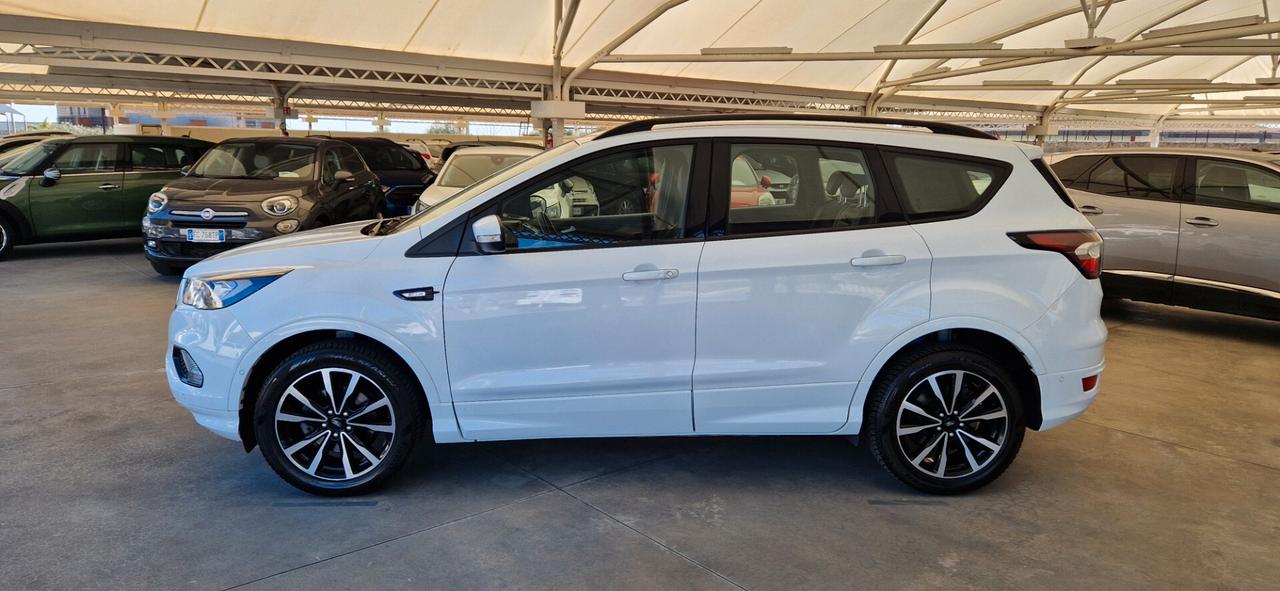 Ford Kuga 1.5 TDCi 120cv 2WD ST-Line X
