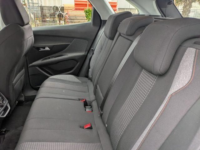 PEUGEOT 3008 BlueHDi 130 S&S EAT8 Black Line