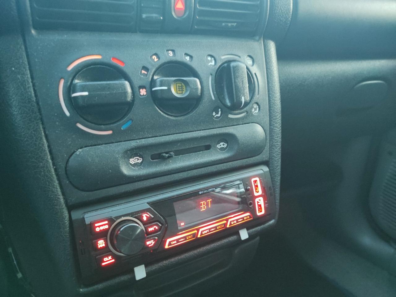 Opel Corsa 1.2 Benz neopatentati