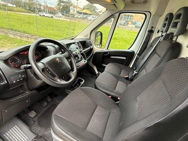 Peugeot Boxer 2.2 Hdi 140cv allestito store van