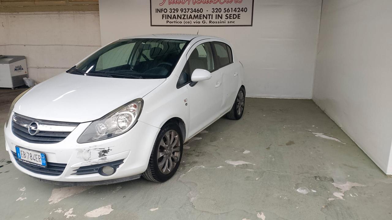 Opel Corsa 1.2 80CV 5 porte GPL-TECH Edition