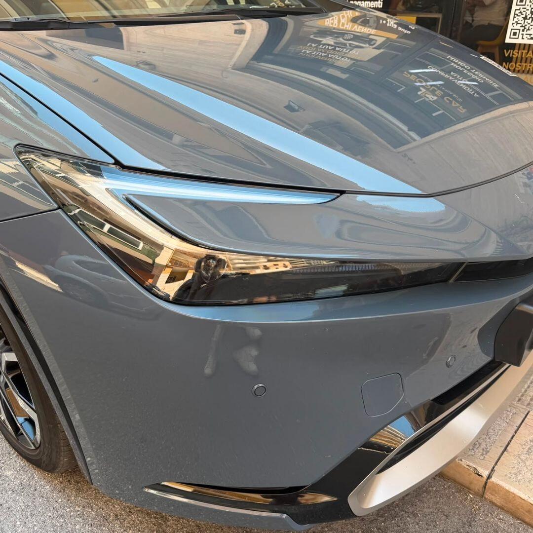 Toyota Prius 2.0 Plug-in Hybrid Lounge - 111KW