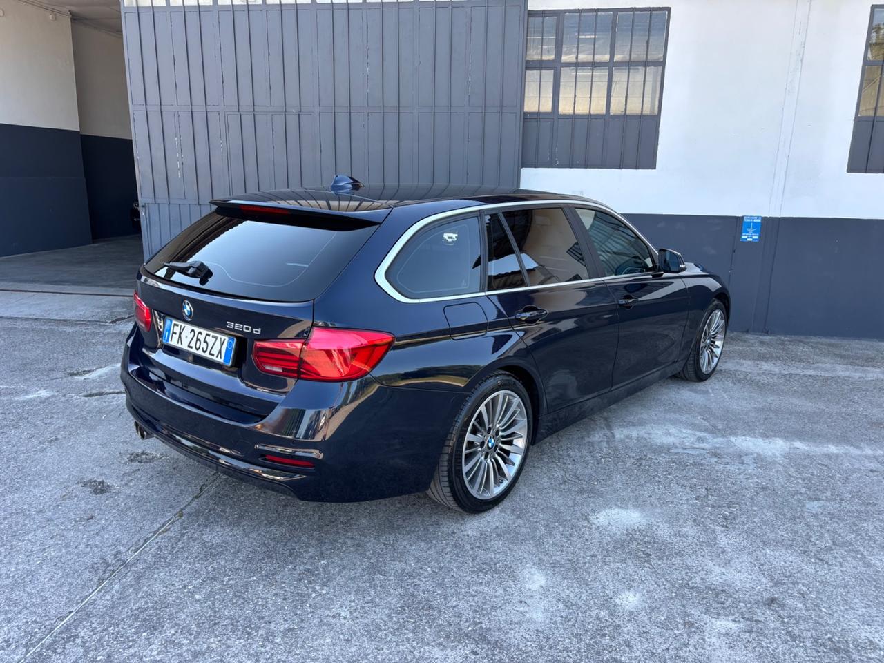 Bmw 320d Touring Business Advantage. Garanzia