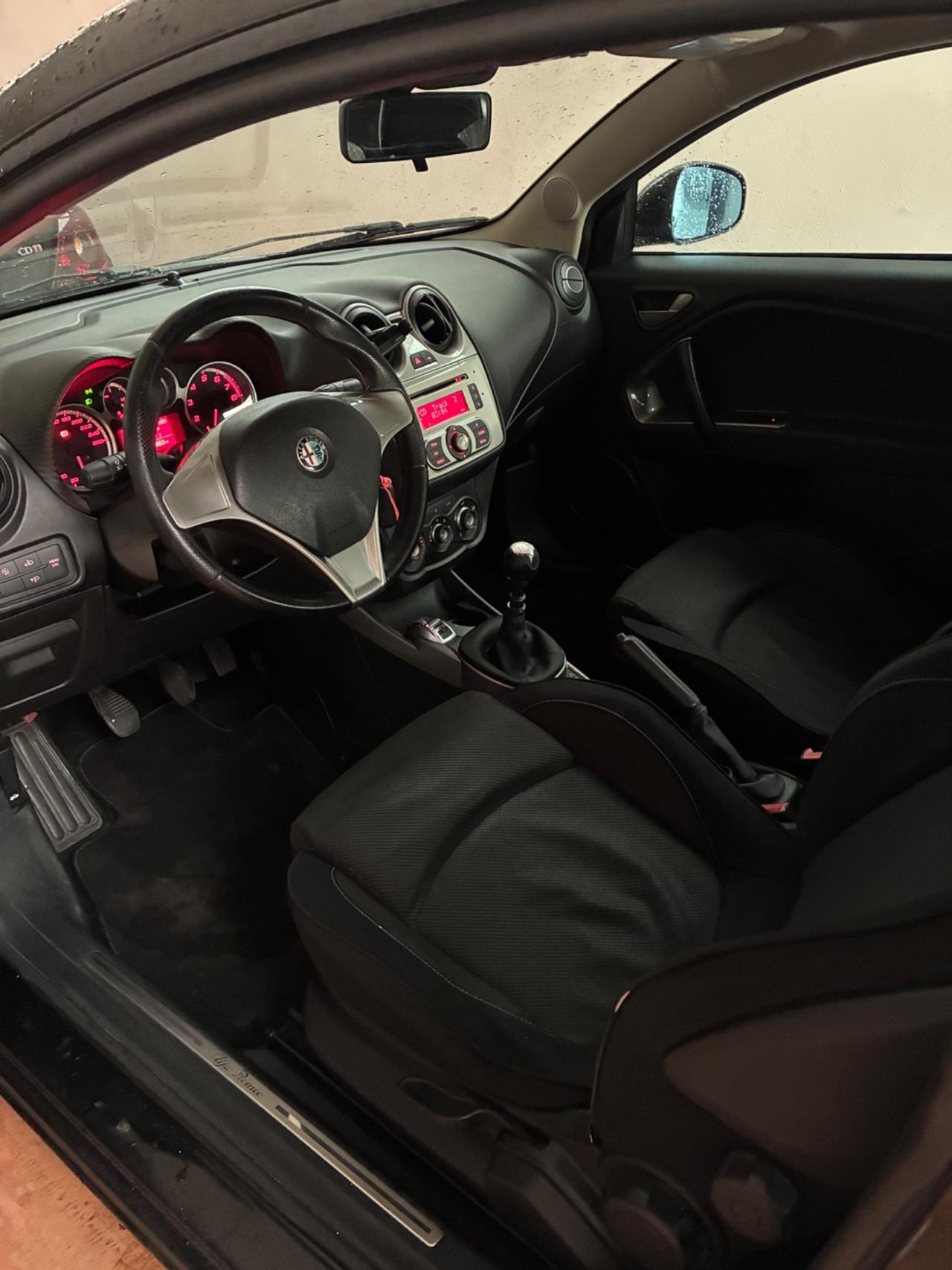 Alfa Romeo MiTo 1.4 105 CV M.air S&S Distinctive Sport Pack