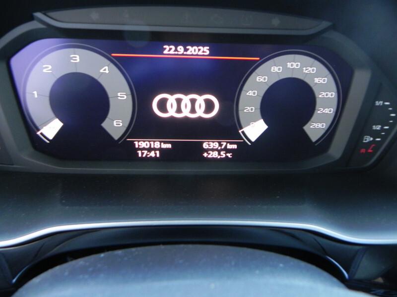 Audi Q3 35 TDI quattro S tronic
