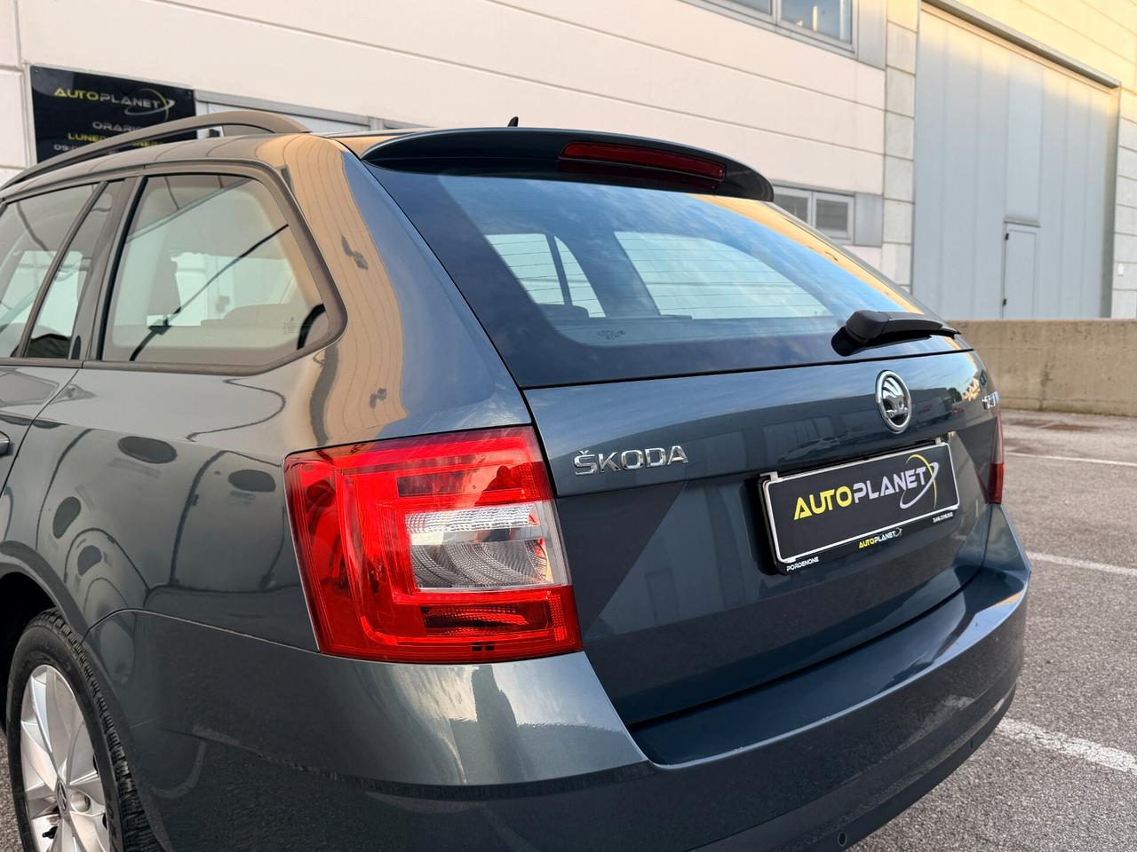 Skoda Octavia 1.6 TDI CR 115 CV DSG Wagon Executive
