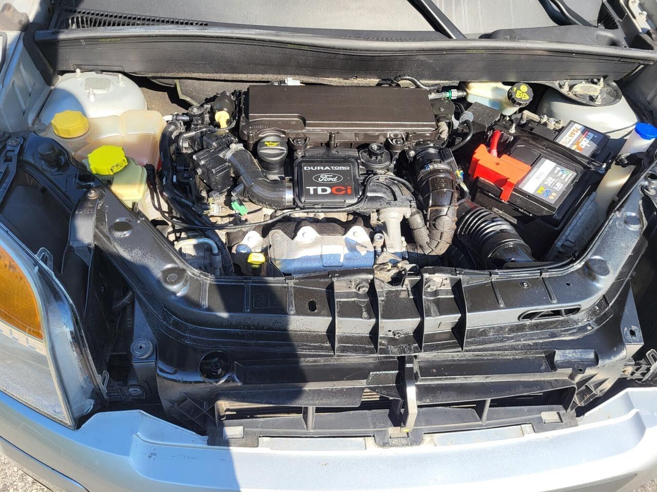 FORD FUSION 1,4 TDCi-GANCIO TRAINO-PORTAPACCHI