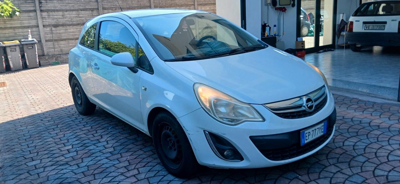 Opel Corsa GPL motore rotto