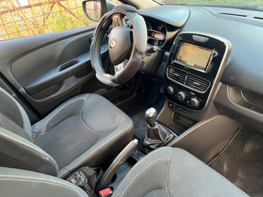 Renault Clio dCi 8V 90 CV 5 porte Moschino Intens