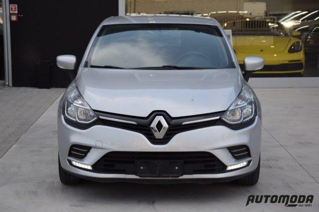 RENAULT Clio 75Cv 12 V Moschino life TCE