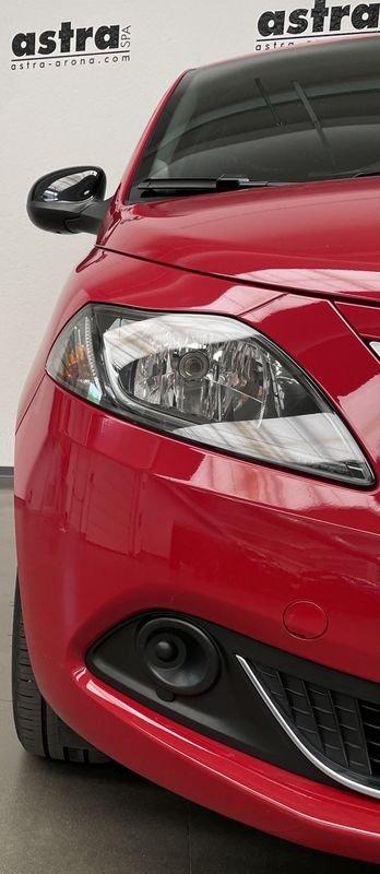 Lancia Ypsilon 1.0 FireFly 5 porte S&S Hybrid Silver