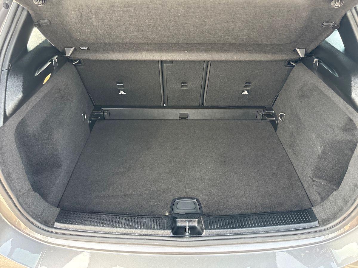Mercedes-Benz B 180 AMG Line Premium auto