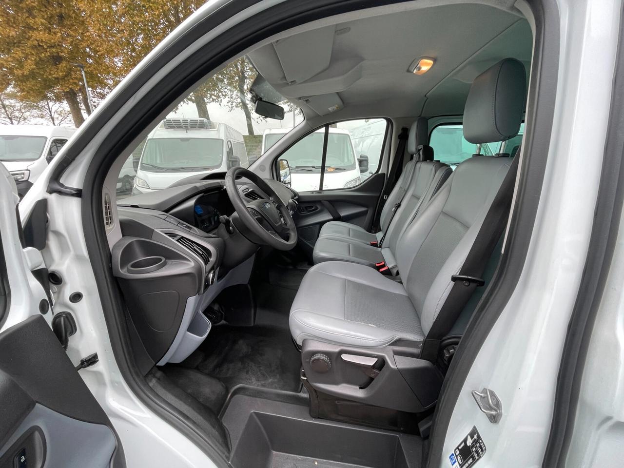 Ford Tourneo Custom Transit 270 E5 2.2 tdci 125cv Trend L1H1