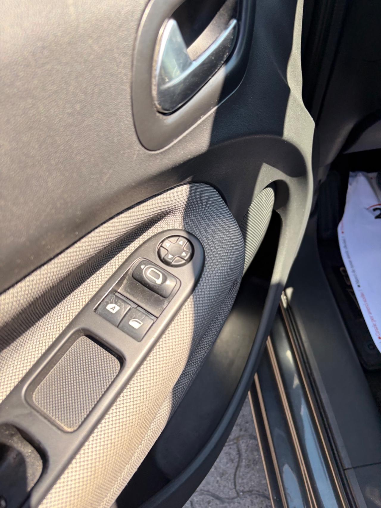 Citroen C3 Picasso 1.4 VTi 95 GPL airdream Seduction