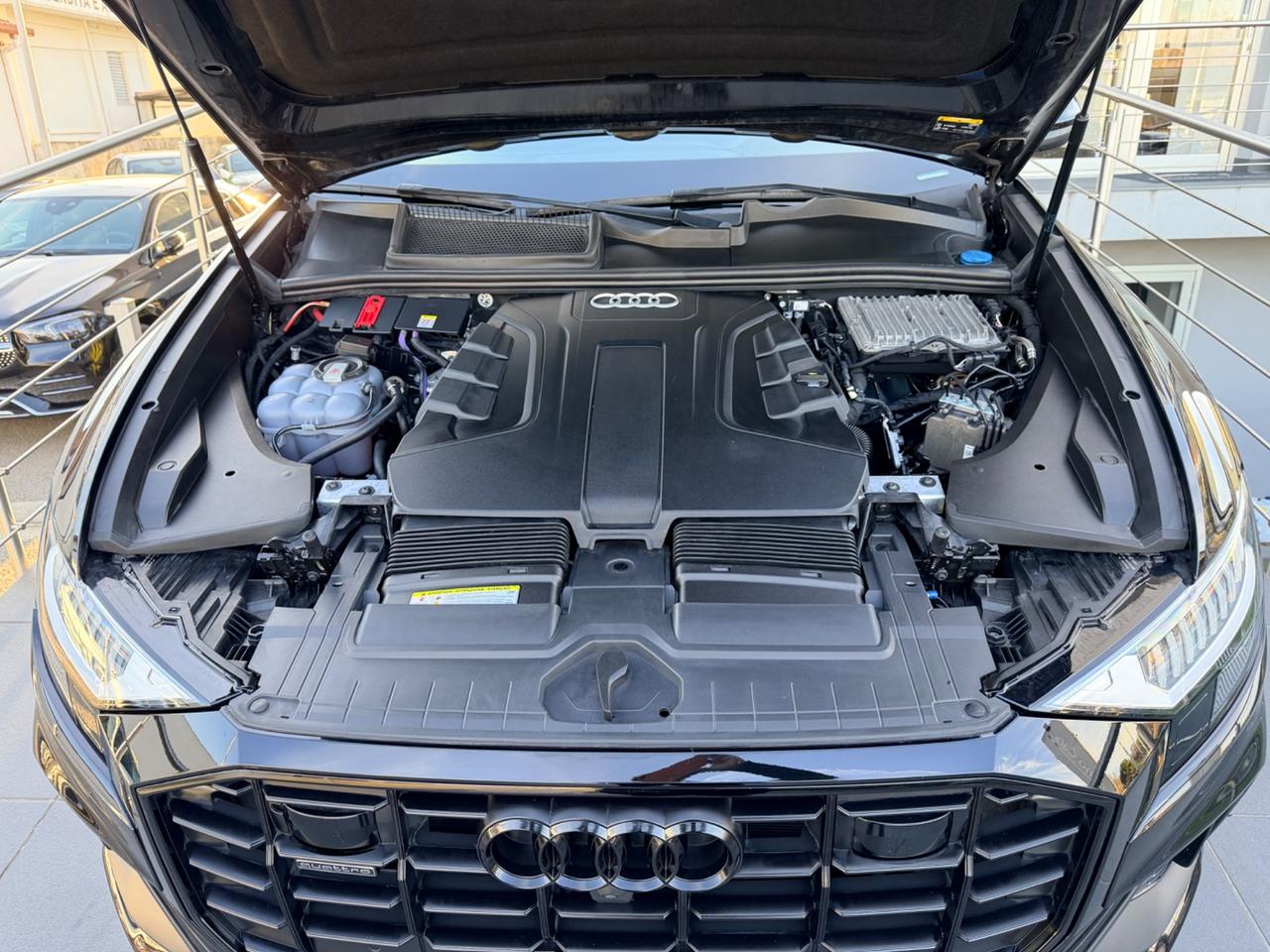 Audi Q8 50 TDI 286 CV quattro tiptronic S-Line tetto