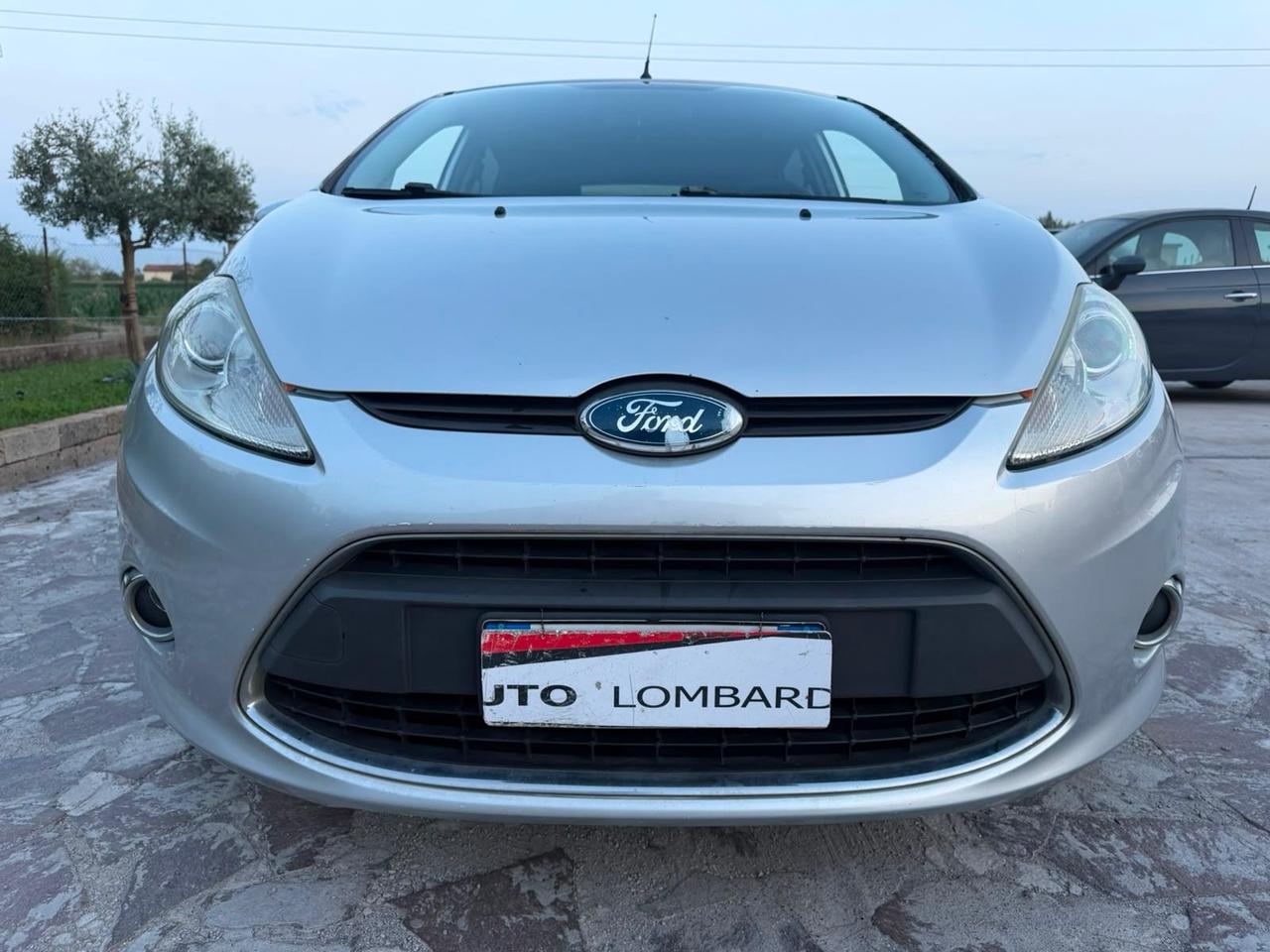 Ford Fiesta 1.2 82 CV 5 porte Titanium neopatentati