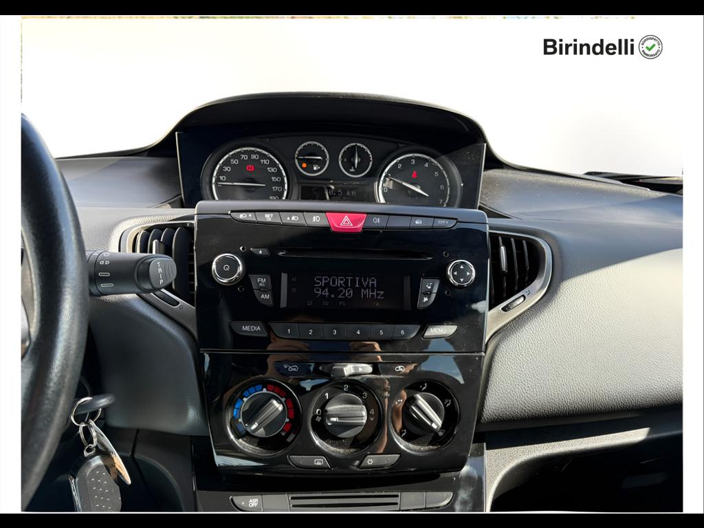 LANCIA Ypsilon 3ª serie - Ypsilon 1.2 69 CV 5 porte 30th Anniversary