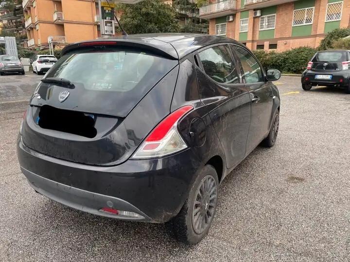 Lancia Ypsilon 1.3 MJT 16V Elefantino