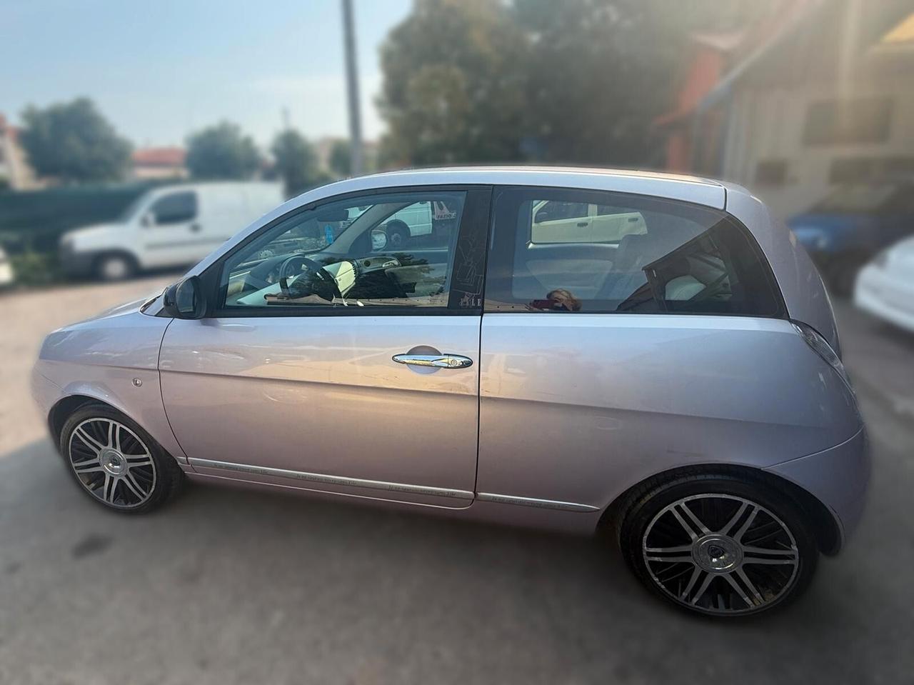 Lancia Ypsilon 1.2 Elle