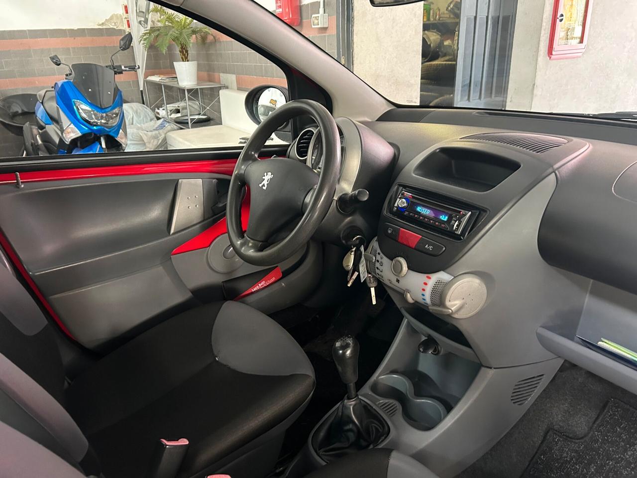 Peugeot 107 1.0 68CV 5p. Desir