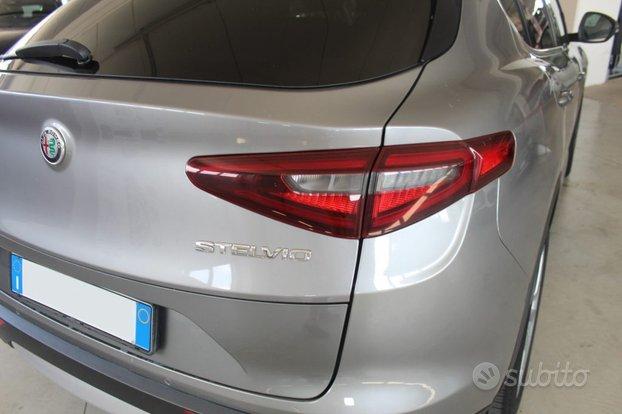 ALFA ROMEO Stelvio 2.0 Turbo 280 CV AT8 Q4 First