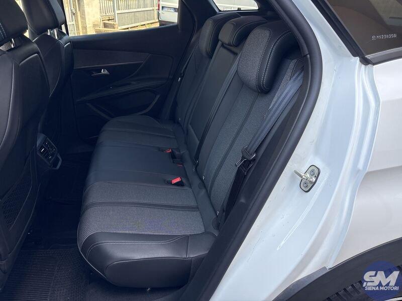 Peugeot 3008 BlueHDi 130 S&S EAT8 Allure