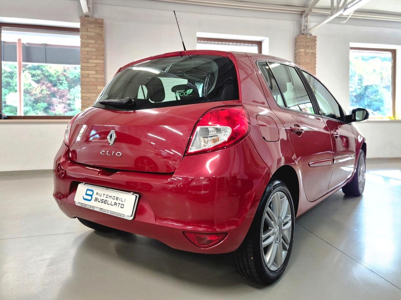Renault Clio 1.2 16V 5 porte Dynamique
