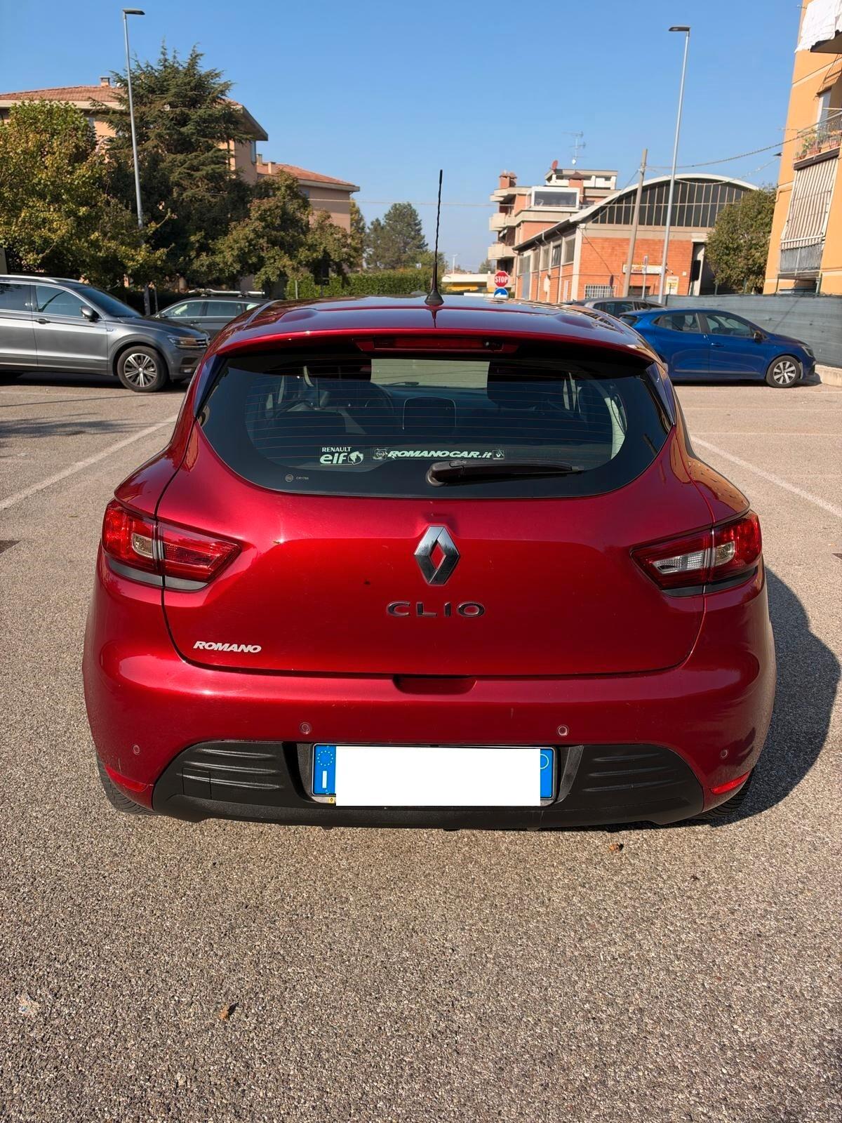 Renault Clio 1.2 - NAV. - NEOPATENTATI - 12 MESI DI GARANZIA -