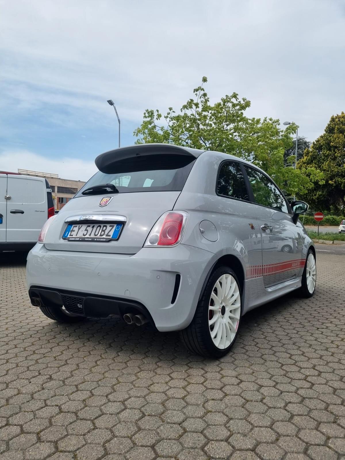 Abarth 500 1.4 Turbo T-Jet Custom