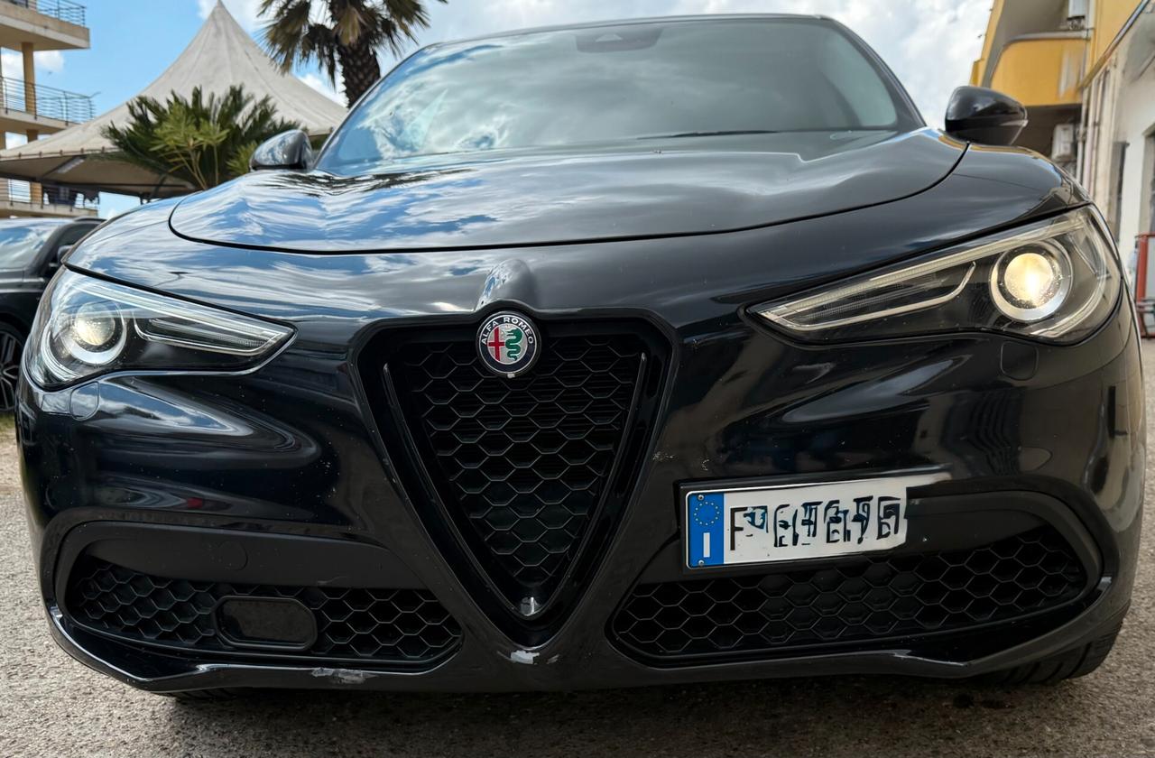 Alfa Romeo Stelvio 2.2 Turbodiesel 160 CV AT8 RWD sport