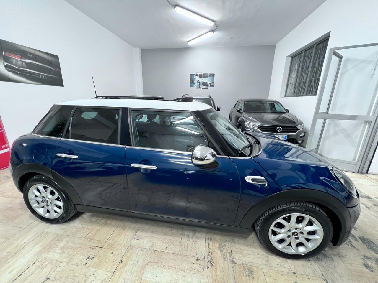 Mini 1.5 Cooper D Business 5 porte