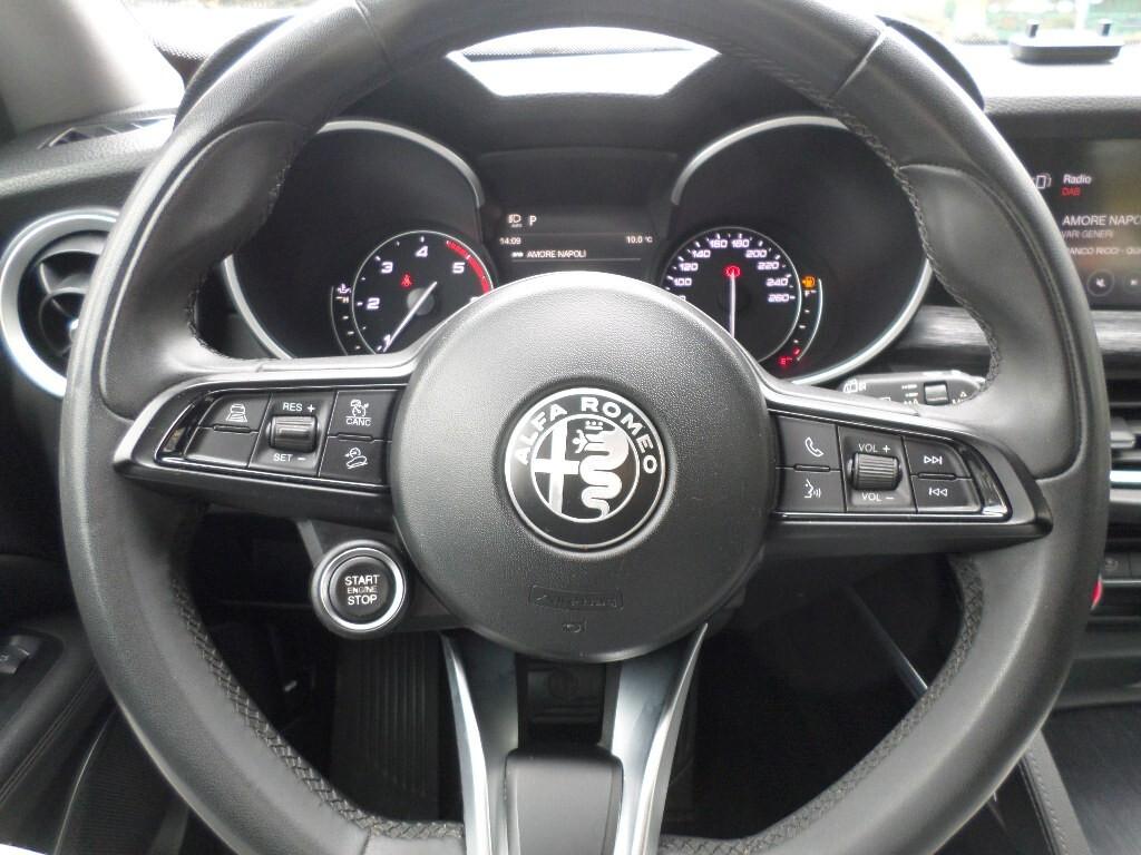 Alfa Romeo Stelvio 2.2 Turbodiesel 160 CV AT8 RWD Business