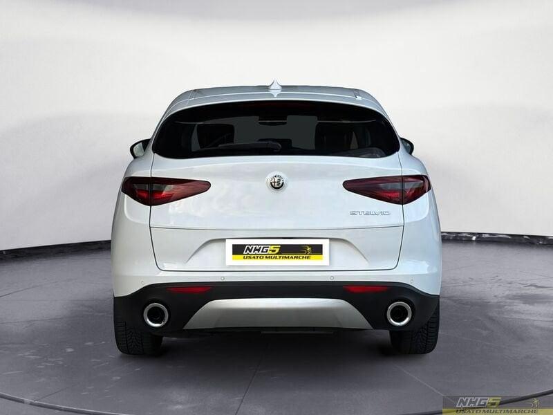 Alfa Romeo Stelvio Stelvio 2.2 Turbodiesel 160 CV AT8 RWD Business