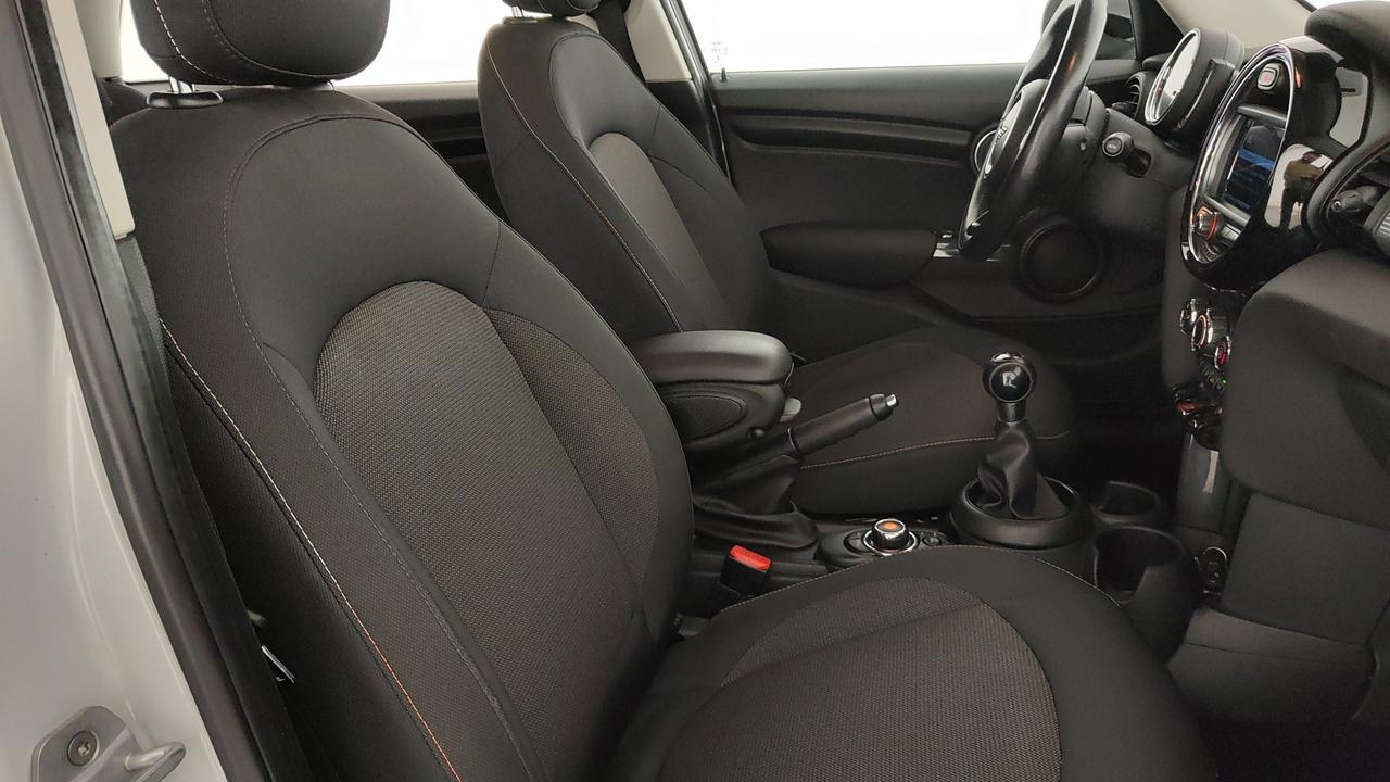 MINI Mini 5p 1.5 Cooper D Business