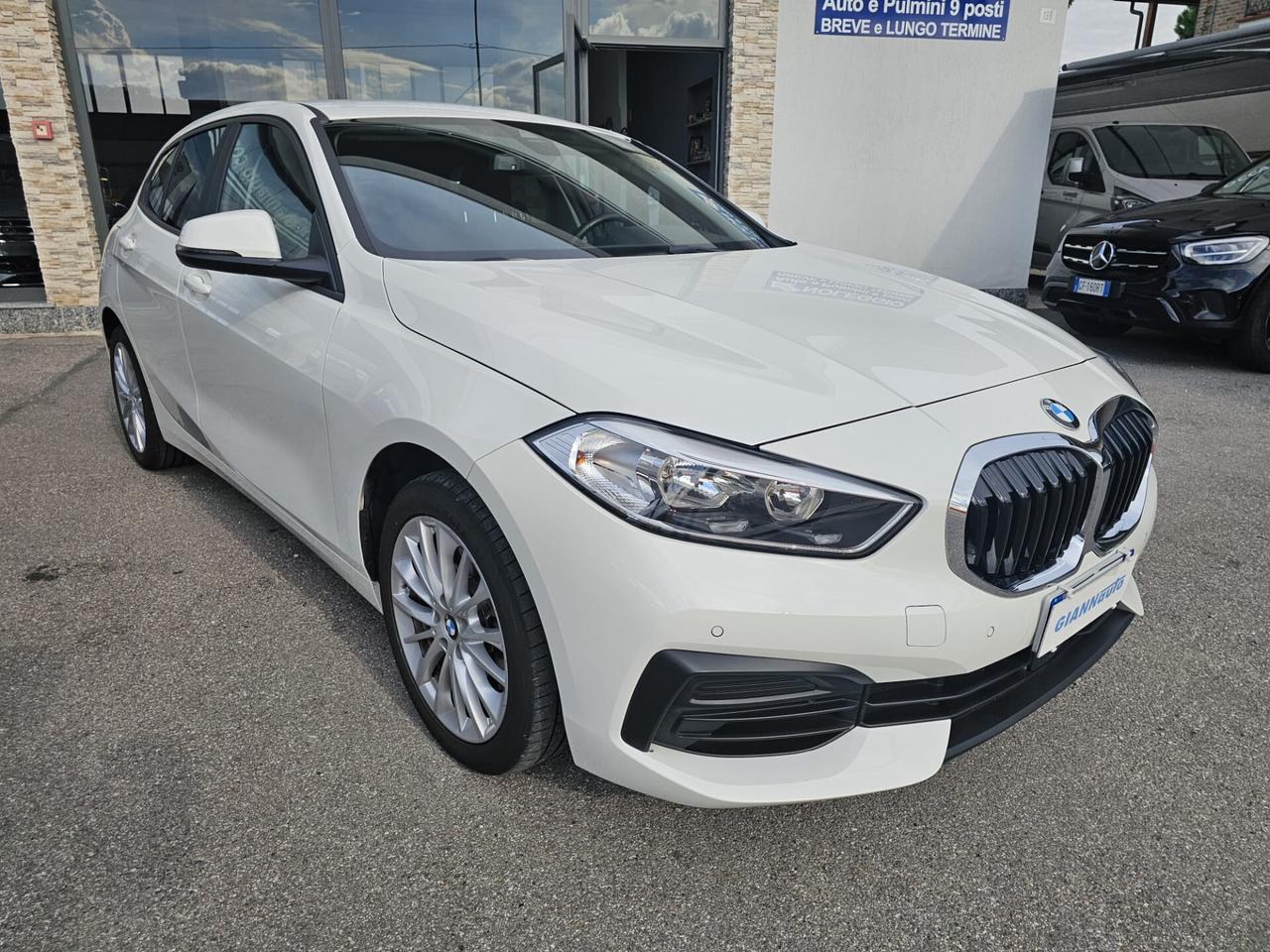 Bmw 116 116d 5p. Business Advantage