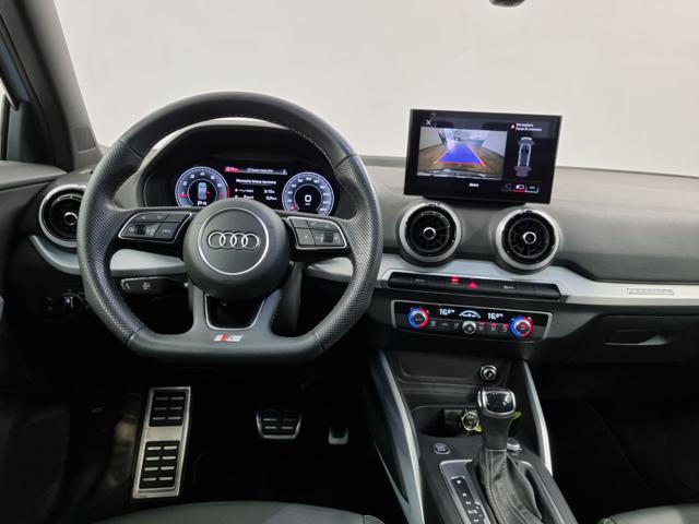 AUDI Q2 40 TFSI quattro S tronic SLINE Identity Black