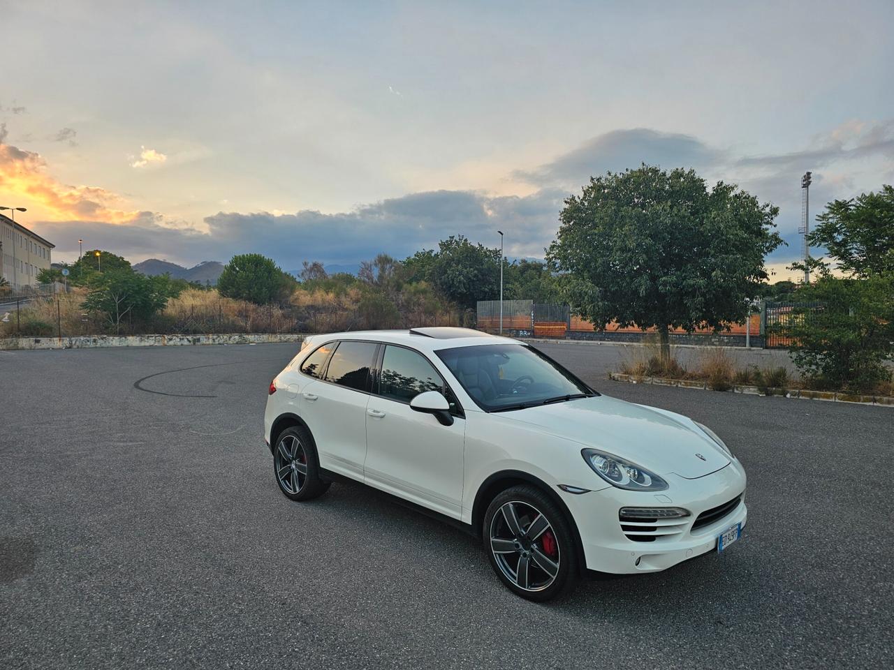 Porsche Cayenne 3.0 Diesel V6 240cv tetto apribile