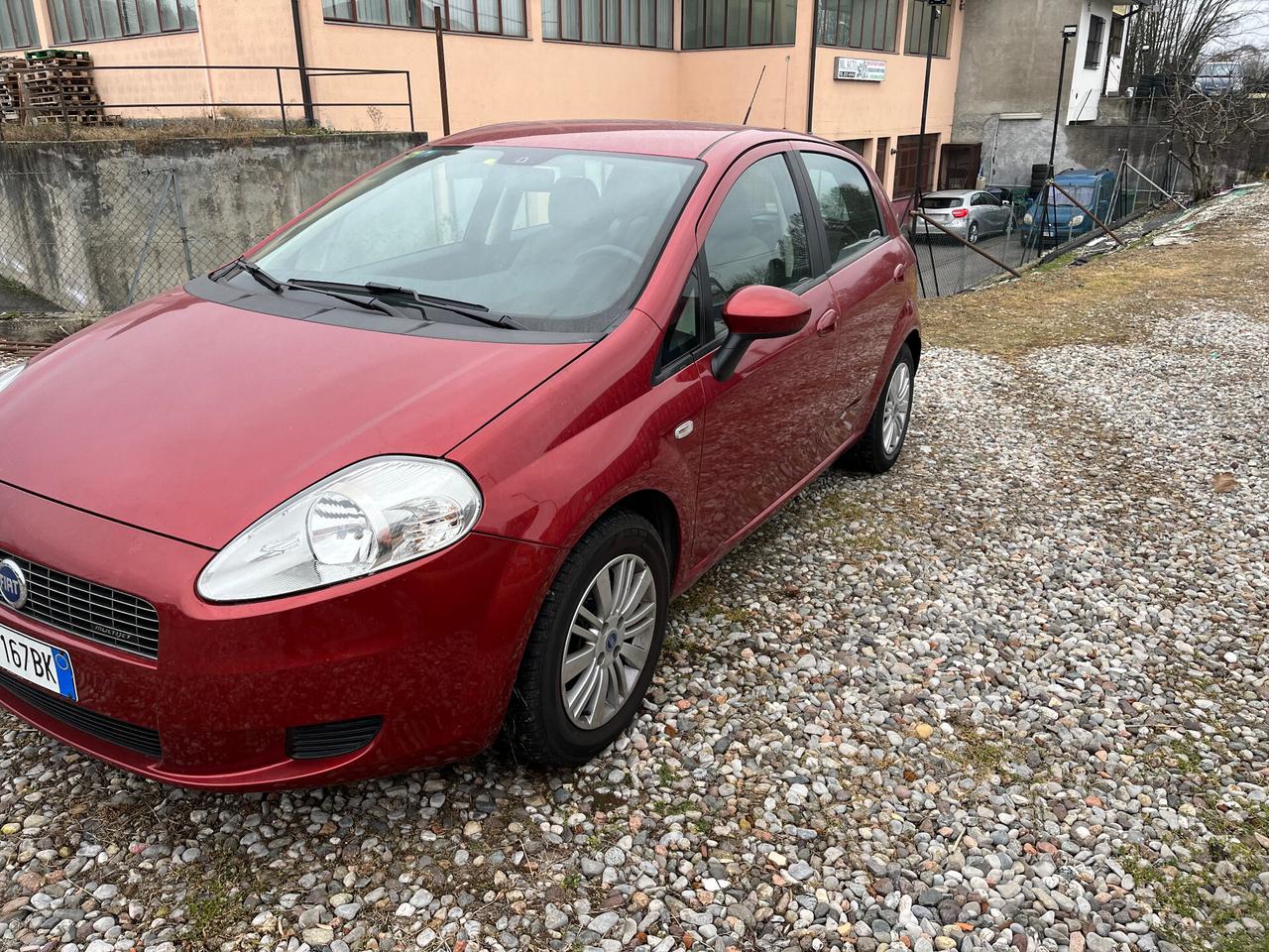 Fiat Grande Punto 1.3 MJT 90 CV 5 porte Dynamic Si Permuta Ok Neopatentato