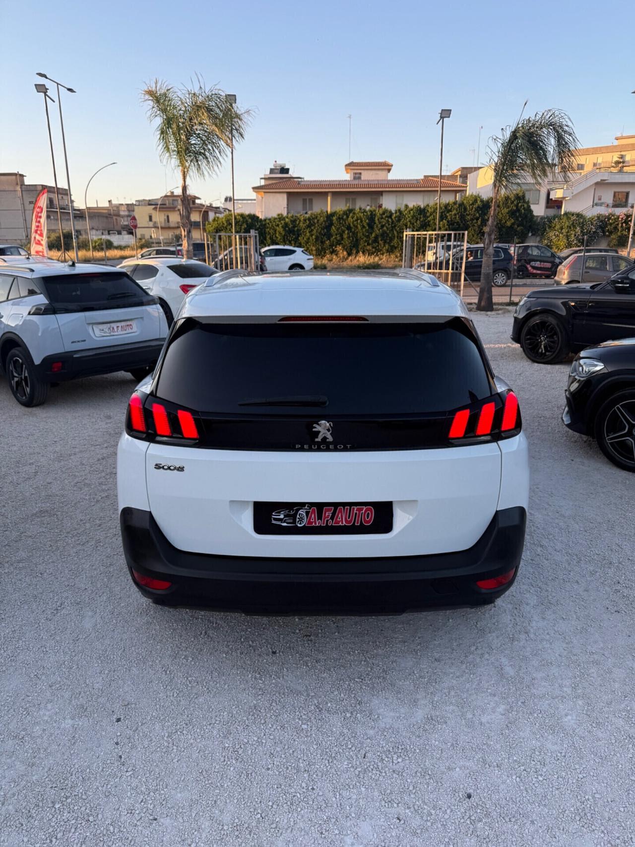 Peugeot 5008 BlueHDi 130 S&S EAT8 Allure