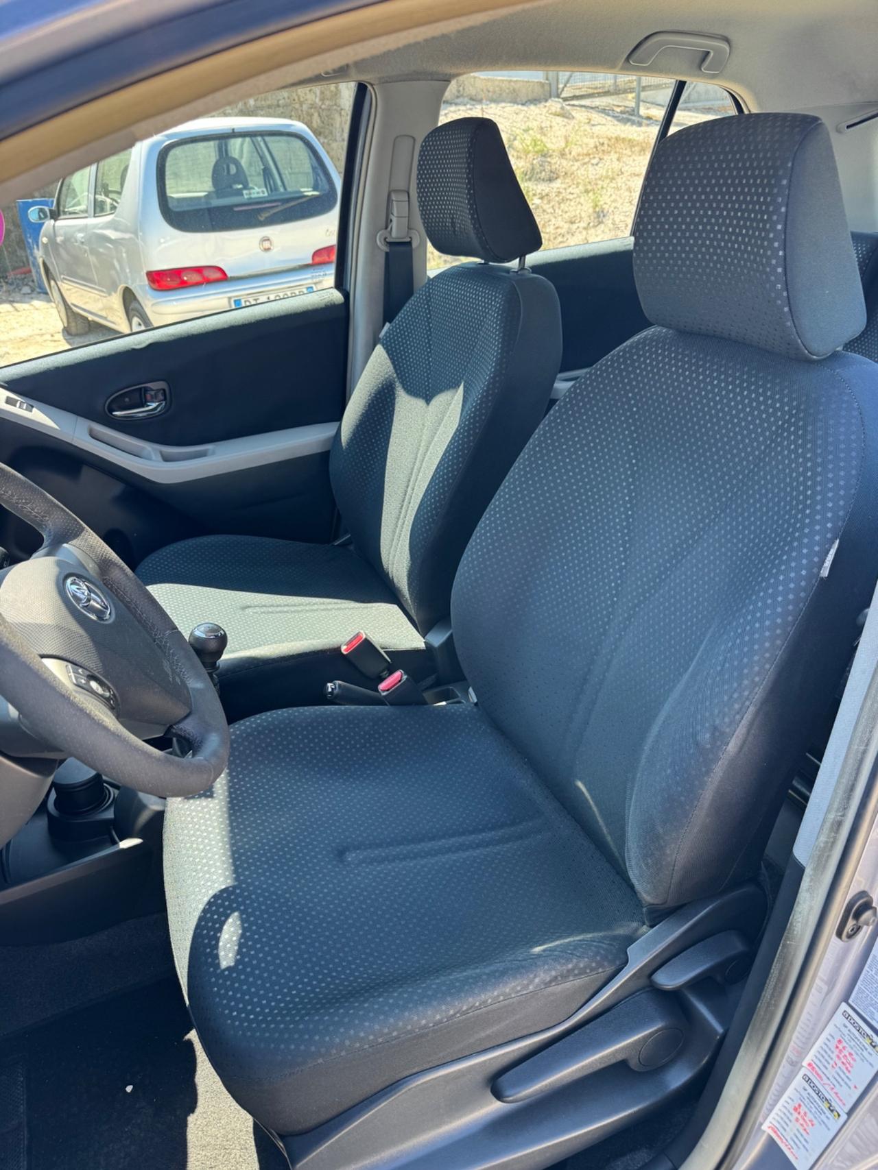 Toyota Yaris 1.3 5 porte Sol