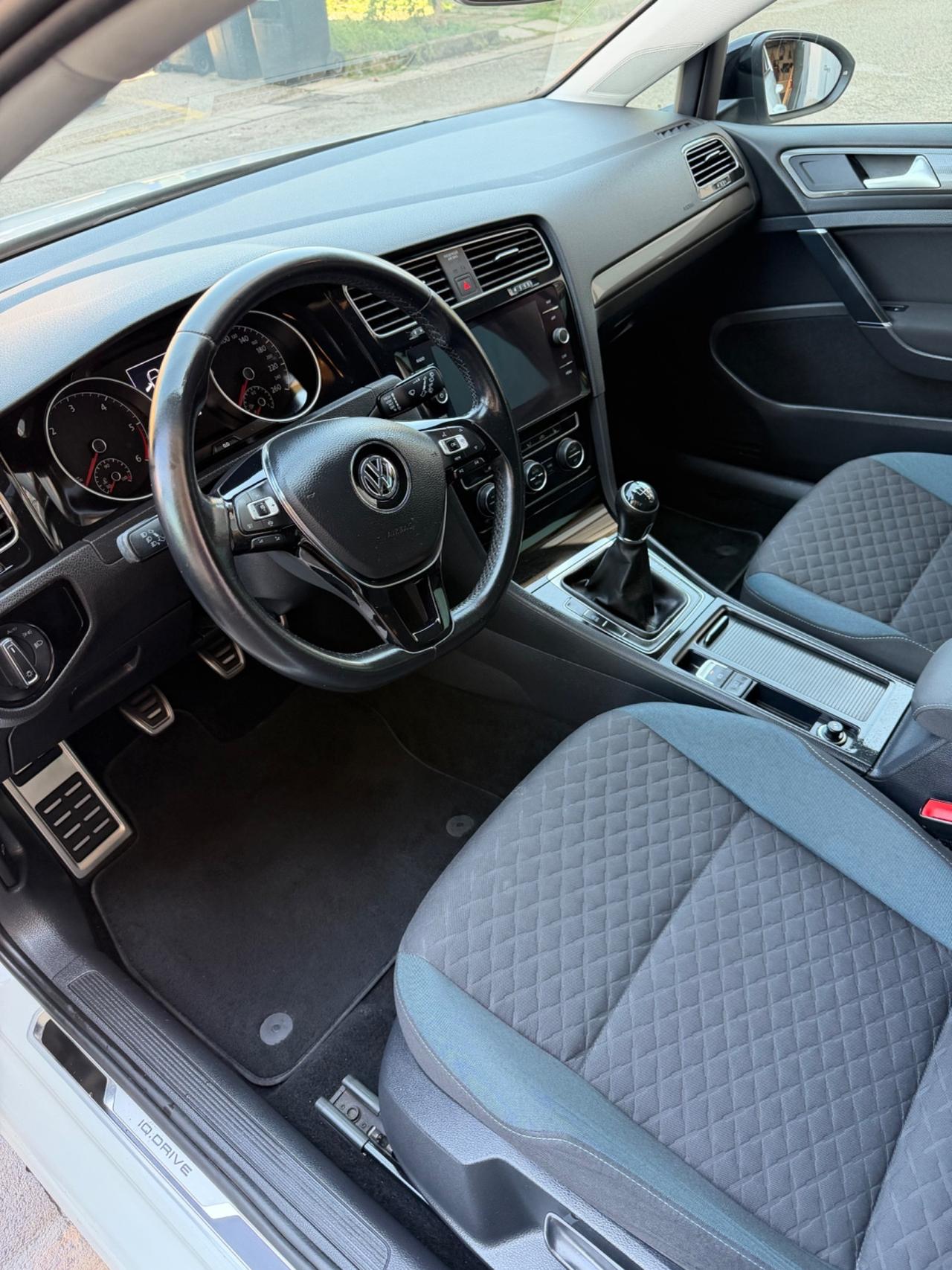 Volkswagen Golf 1.6 TDI 115 CV 5p. Business BlueMotion Technology