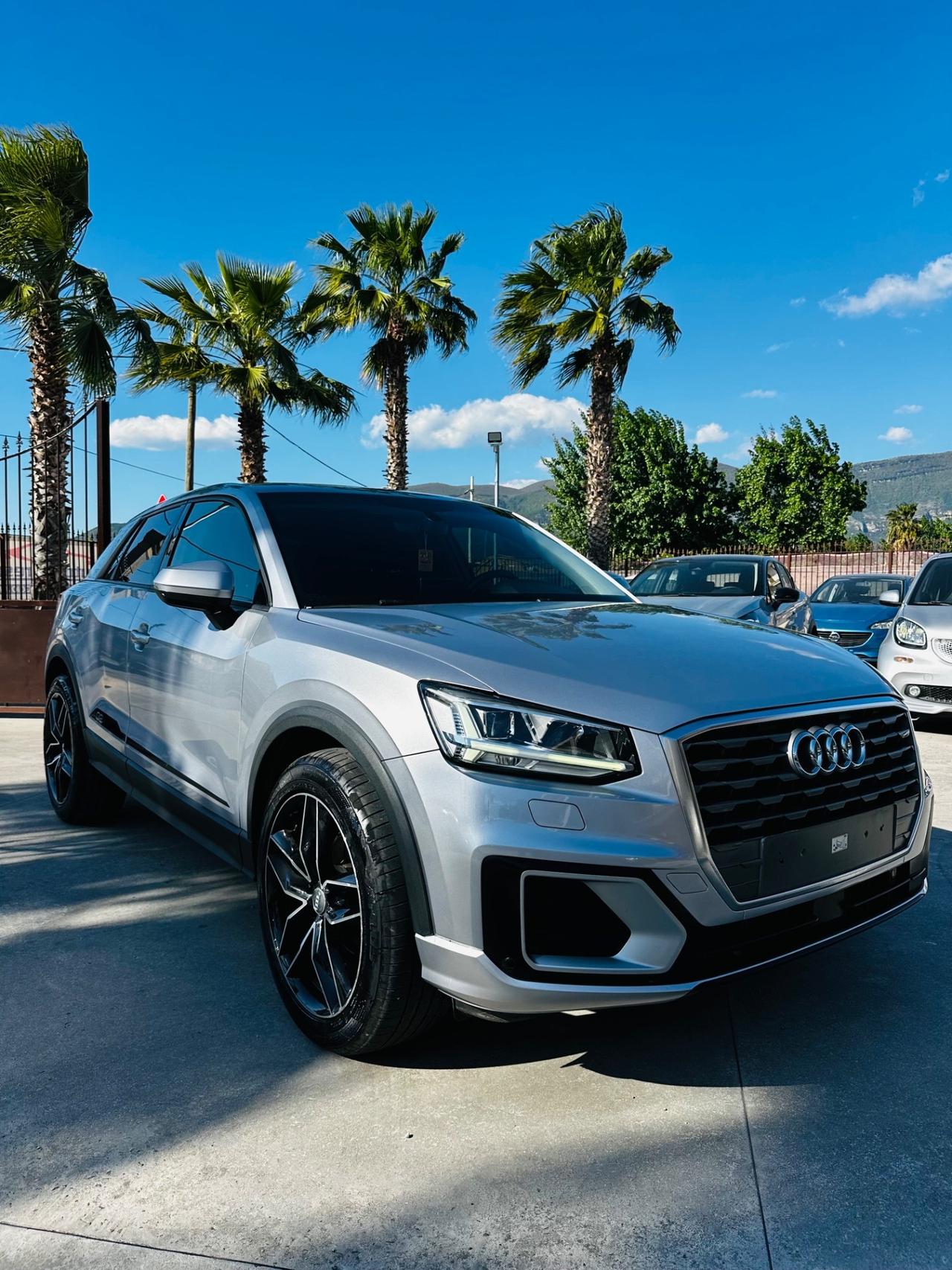 Audi Q2 30 TDI Business