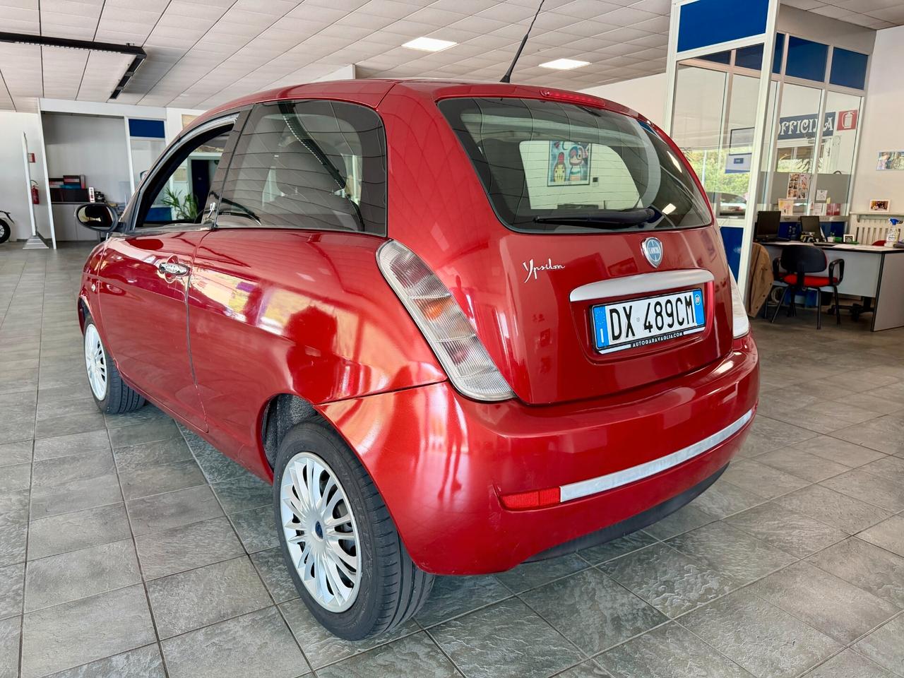 Lancia Ypsilon 1.3 MJT 75 CV Oro-CAMBIO AUTOMATICO-