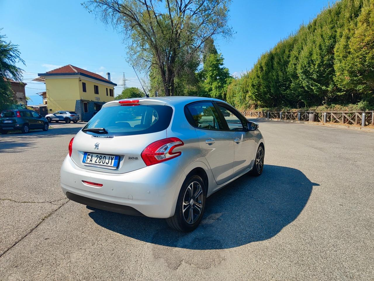 Peugeot 208 1.4 GPL